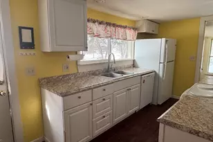 463 E Chicago St, Jonesville, MI 49250 - Photo 3