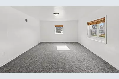 431 W Smith Street, Portland, MI 48875 - Photo 9