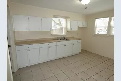 478 Gary Avenue, Benton Harbor, MI 49022 - Photo 3