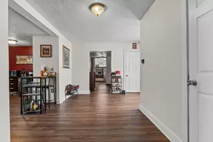 34 Oak St, Hillsdale, MI 49242 - Photo 9