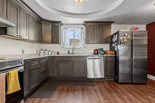 34 Oak St, Hillsdale, MI 49242 - Photo 7