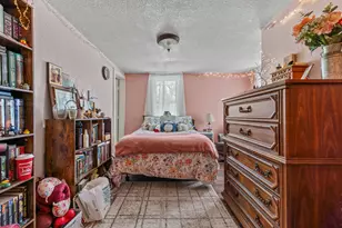 34 Oak St, Hillsdale, MI 49242 - Photo 23