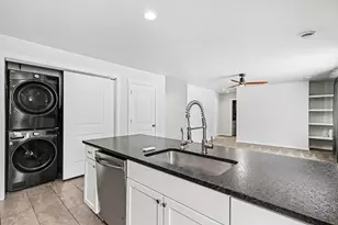 75603 Ridgeway Dr, Lawton, MI 49065 - Photo 7