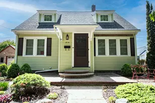 314 Van Buren St, South Haven, MI 49090 - Photo 23