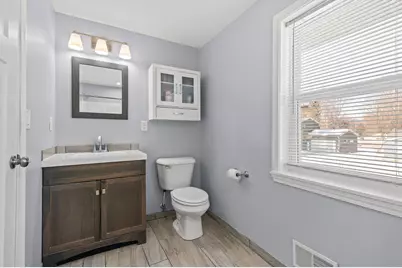 34101 Harlowshire Street, Farmington, MI 48335 - Photo 21