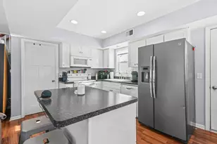 34101 Harlowshire St, Farmington, MI 48335 - Photo 11