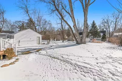 34101 Harlowshire Street, Farmington, MI 48335 - Photo 25