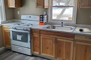 1347 Rose Ave, Benton Harbor, MI 49022 - Photo 5