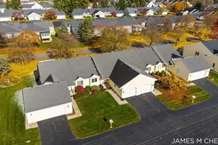 2898 Parkside Dr, Jenison, MI 49428 - Photo 37