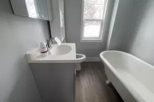 306 N Pleasant St, Jackson, MI 49202 - Photo 17