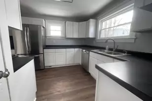 306 N Pleasant St, Jackson, MI 49202 - Photo 5