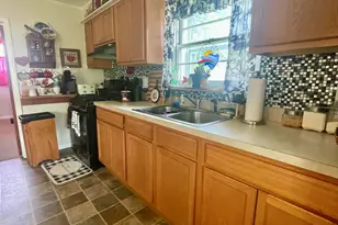 404 W Court St, Ludington, MI 49431 - Photo 7