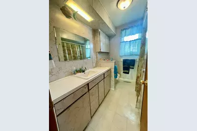 404 W Court Street, Ludington, MI 49431 - Photo 15