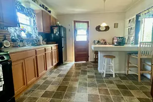 404 W Court St, Ludington, MI 49431 - Photo 9