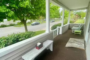 404 W Court St, Ludington, MI 49431 - Photo 27