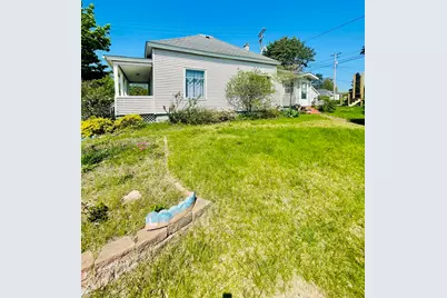 404 W Court Street, Ludington, MI 49431 - Photo 3