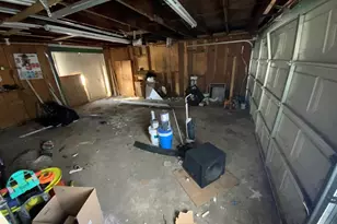 609 W Center St, Albion, MI 49224 - Photo 13