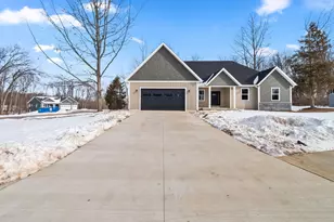 64 Arapaho Trail, Coldwater, MI 49036 - Photo 3