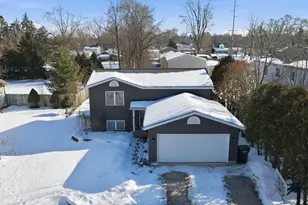 130 S 7th St NE, Cedar Springs, MI 49319 - Photo 5