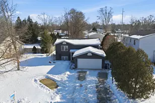 130 S 7th St NE, Cedar Springs, MI 49319 - Photo 3