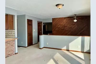 7551 Dobson Road, Jonesville, MI 49250 - Photo 9