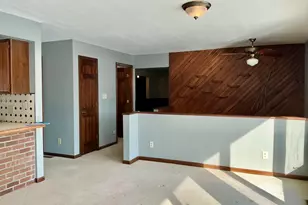 7551 Dobson Rd, Jonesville, MI 49250 - Photo 9