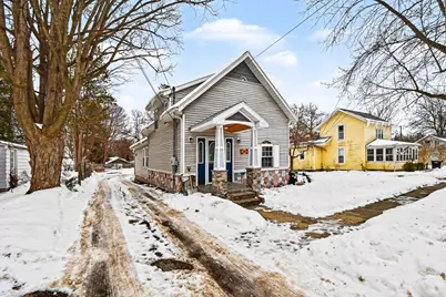 224 Pleasant Avenue SE, Caledonia, MI 49316 - Photo 3