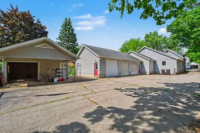 224 Pleasant Avenue SE, Caledonia, MI 49316 - Photo 27
