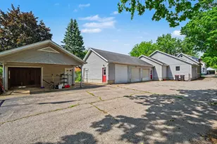 224 Pleasant Ave SE, Caledonia, MI 49316 - Photo 27