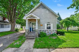 224 Pleasant Ave SE, Caledonia, MI 49316 - Photo 3