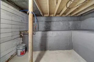 845 Nagold St NW, Grand Rapids, MI 49504 - Photo 33