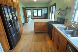 974 N Prospect Rd, Ypsilanti, MI 48198 - Photo 9