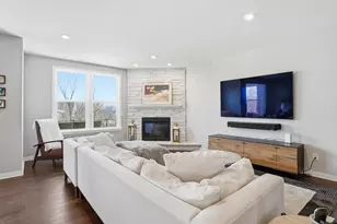 3705 Bella Vista Dr, Ann Arbor, MI 48108 - Photo 5