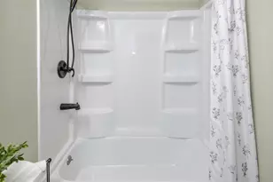 4011 Standish St, Kalamazoo, MI 49008 - Photo 11