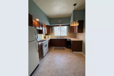 329 W Forest Avenue, Muskegon, MI 49441 - Photo 5