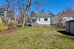 329 W Forest Ave, Muskegon, MI 49441 - Photo 3