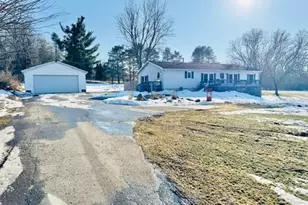 440 E Francis St, Nashville, MI 49073 - Photo 1