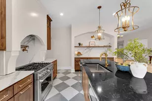 233 Morris Ave SE, Grand Rapids, MI 49503 - Photo 7