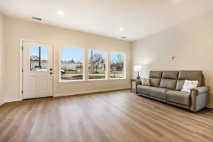 2031 Topaz Ln, Portage, MI 49002 - Photo 3