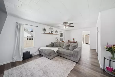 509 E Bird Street, Jackson, MI 49203 - Photo 7