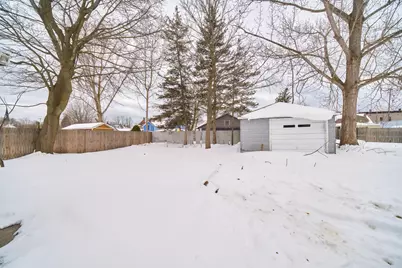 112 Hancock Street, Manistee, MI 49660 - Photo 23