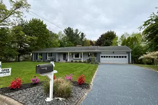 2134 Sycamore Ln, Kalamazoo, MI 49008 - Photo 1