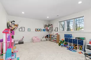 7913 Jonathan Woods Dr SE, Ada, MI 49301 - Photo 47