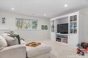 7913 Jonathan Woods Dr SE, Ada, MI 49301 - Photo 45