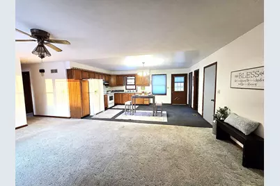 710 Madison Street, Bellevue, MI 49021 - Photo 3