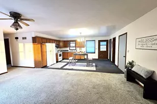 710 Madison St, Bellevue, MI 49021 - Photo 3