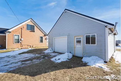 1300 E Coral Road, Edmore, MI 48829 - Photo 25