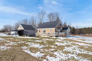 1300 E Coral Rd, Edmore, MI 48829 - Photo 31