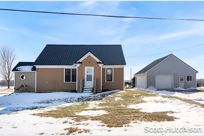 1300 E Coral Road, Edmore, MI 48829 - Photo 23