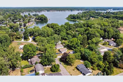 7039 Curtis Drive, Coloma, MI 49038 - Photo 7